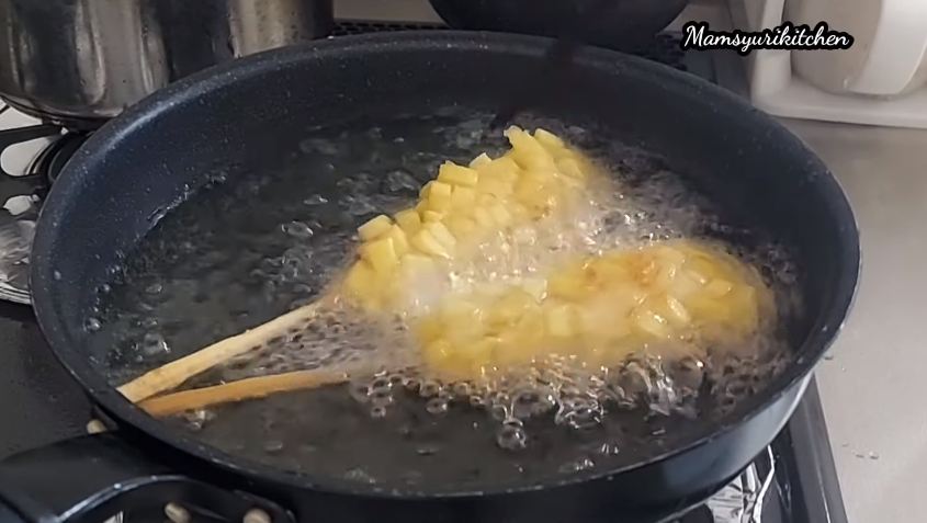 Tanpa ragi, ini cara bikin corndog lezat, mengembang, dan adonannya tidak terlepas saat digoreng