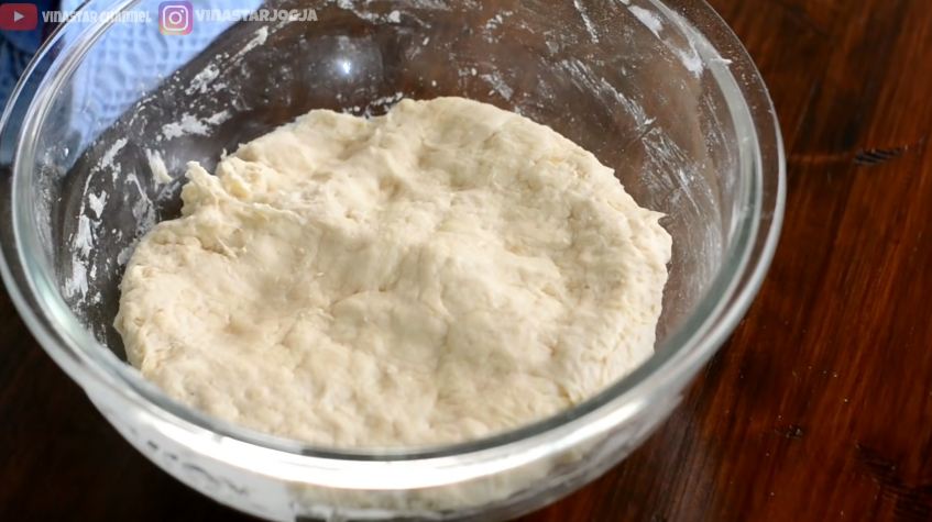 Tanpa telur atau ragi, ini cara bikin adonan cakwe agar mengembang dan tak berminyak saat digoreng