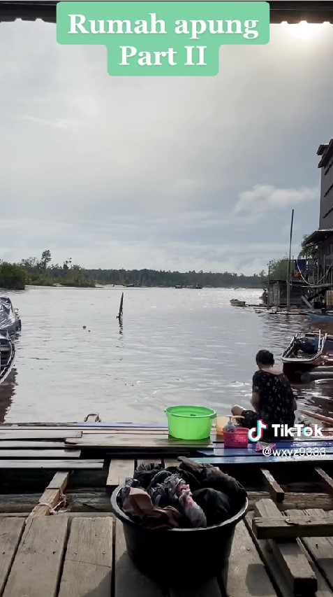 rumah apung sederhana tapi rapi dan nyaman © TikTok/@wxyz9333 rumah apung sederhana tapi rapi dan nyaman © TikTok/@wxyz9333