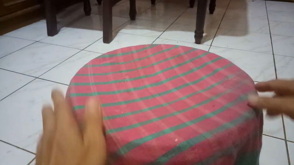 Agar bebas serangga, begini cara mengatasi tutup toples longgar dan retak tanpa perlu dilem