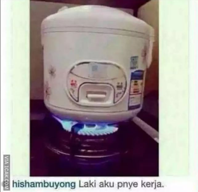 11 Potret kocak saat menanak nasi ini penampakannya nyesek abis, terancam gagal makan