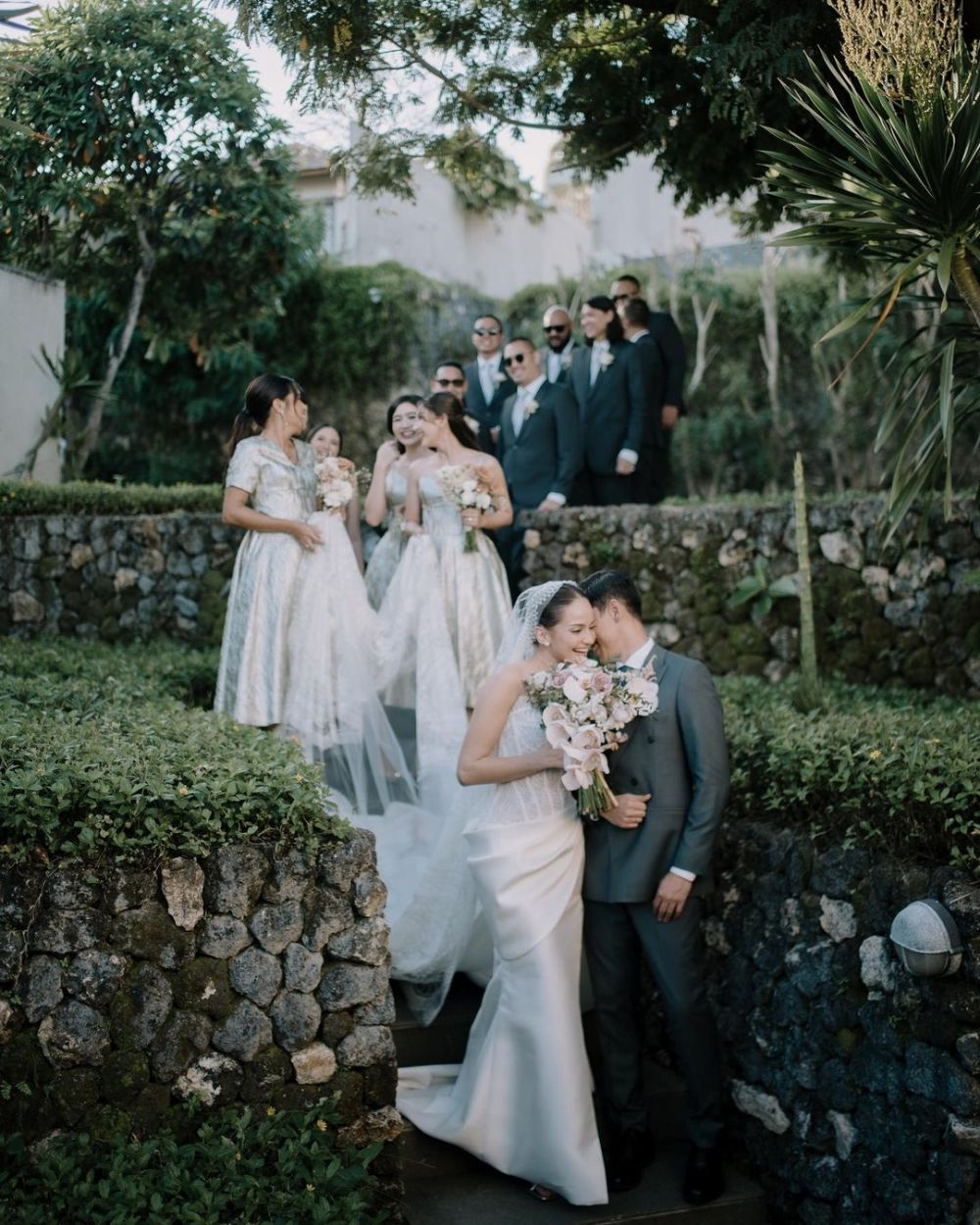 resepsi pernikahan Enzy Storia © berbagai sumber