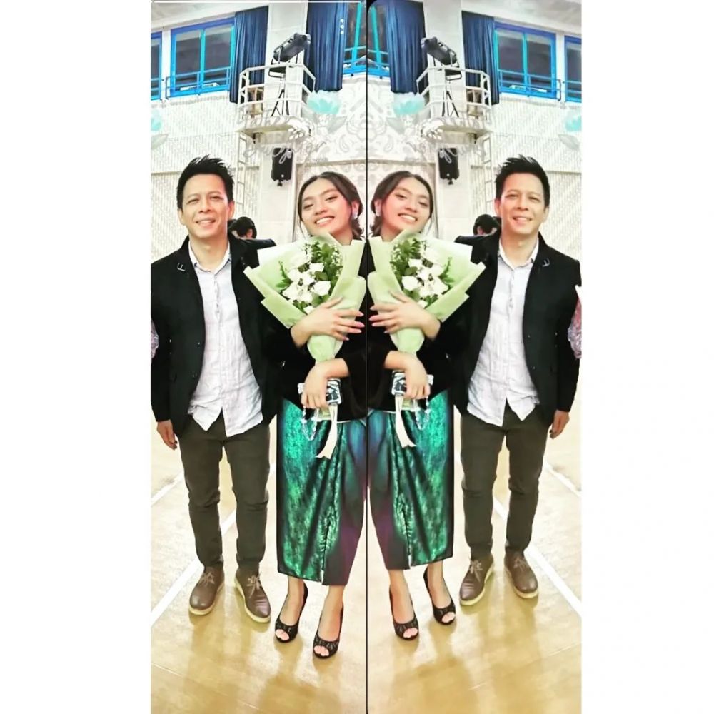 ariel noah nyanyi bareng anak di hari kelulusan © berbagai sumber  ariel noah nyanyi bareng anak di hari kelulusan © berbagai sumber