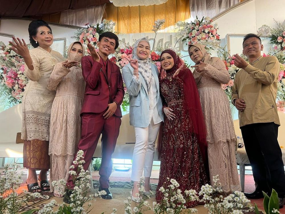 potret pernikahan tiko anak ibu eny © berbagai sumber