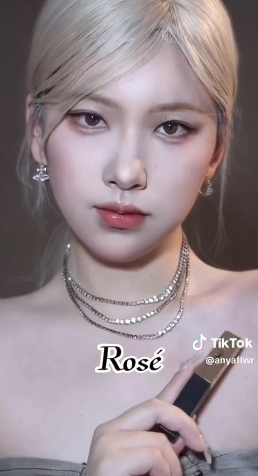 wanita recreate makeup BLACKPINK © TikTok wanita recreate makeup BLACKPINK © TikTok