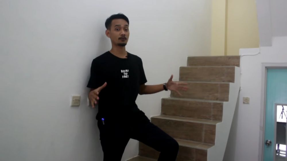 rumah lebar 2 meter tipis tapi nyaman © YouTube/Pasutri Gaje Home Tour rumah lebar 2 meter tipis tapi nyaman © YouTube/Pasutri Gaje Home Tour