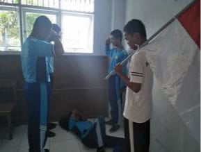 tingkah usil teman sendiri © berbagai sumber tingkah usil teman sendiri © berbagai sumber