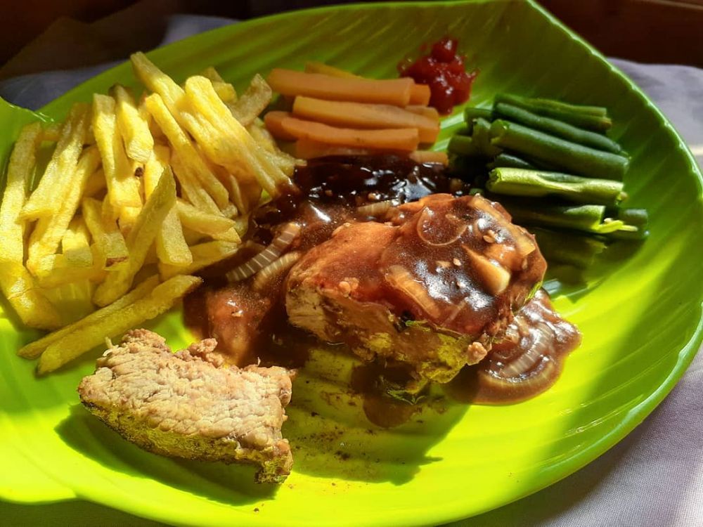 13 Resep steak daging sapi teflon ala rumahan, lezat, praktis, dan bumbunya meresap