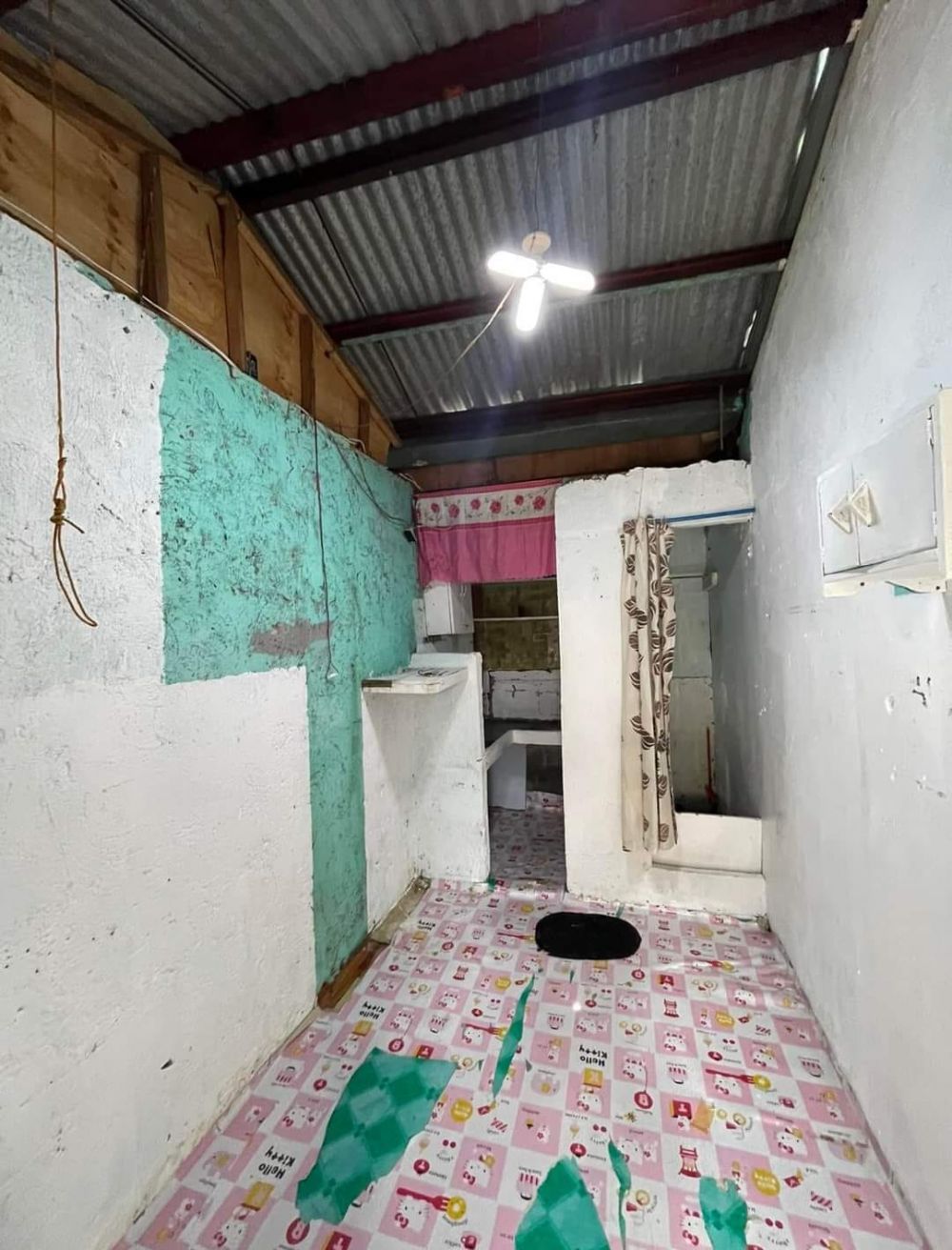 rumah segaris jadi mirip villa © Facebook/Home + Life