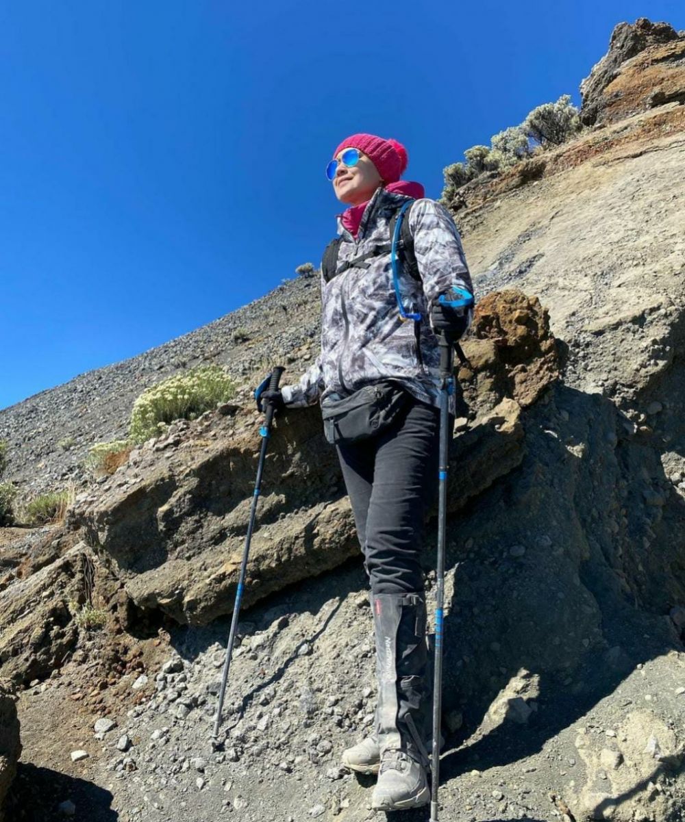 momen Ira Wibowo saat mendaki di Rinjani Instagram momen Ira Wibowo saat mendaki di Rinjani Instagram