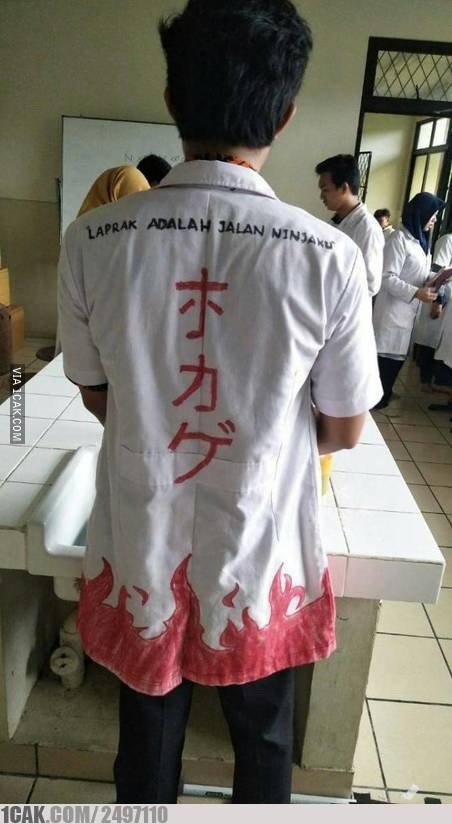 kelakuan nyeleneh siswa saat praktikum © berbagai sumber