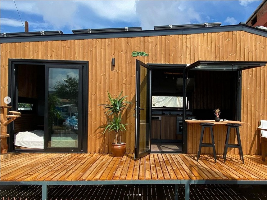 rumah dari kontainer © Facebook/Kenan Yılmaz