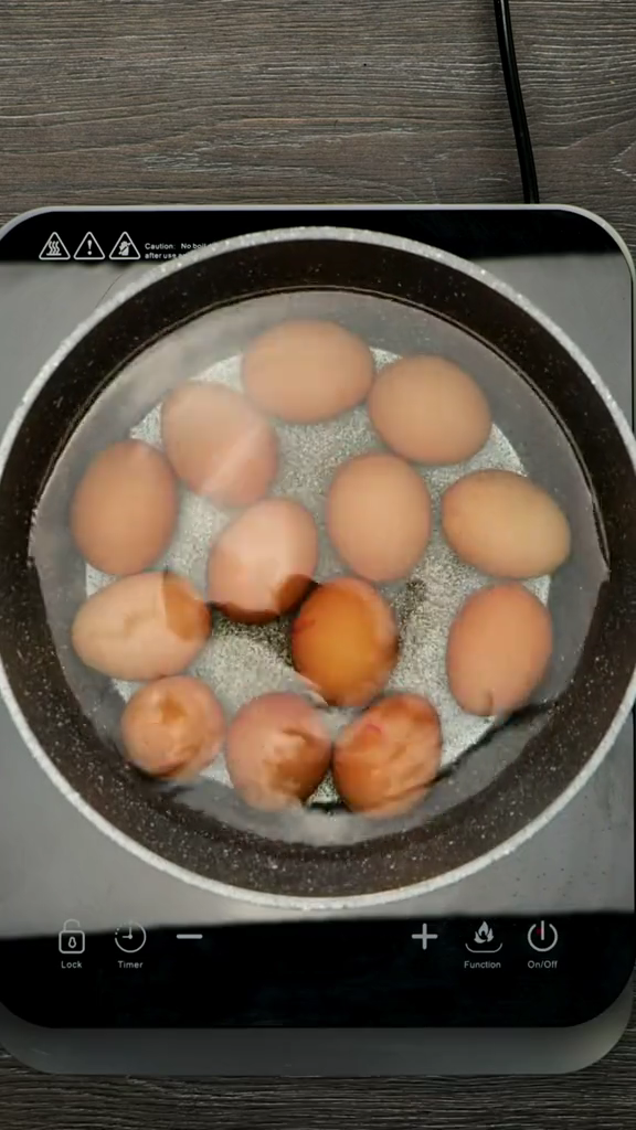 Cuma pakai 1 bahan dapur, ini trik merebus telur agar mudah dikupas dan hasilnya lebih mulus