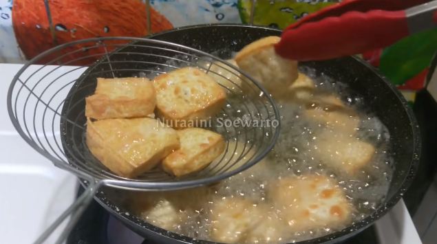 Tanpa pakai tepung khusus, ini trik bikin tahu krispi ala KFC yang enak dan renyah seharian