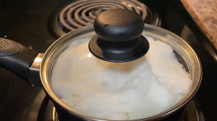 Bukan dikukus, ini trik jitu mengatasi nasi kurang matang biar menjadi pulen