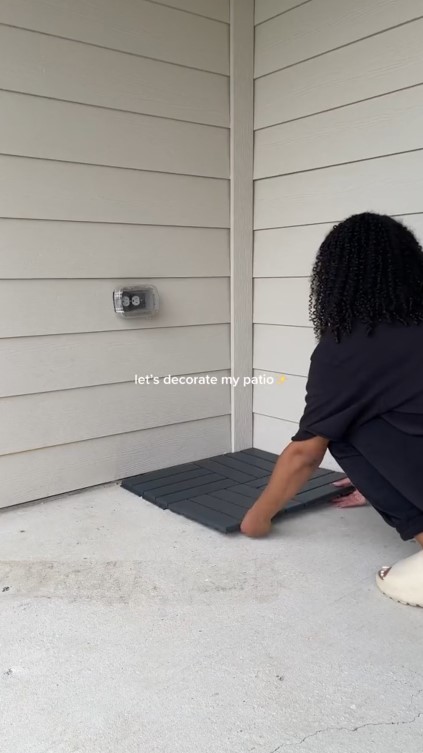 Taman kosong dalam rumah dimakeover © TikTok