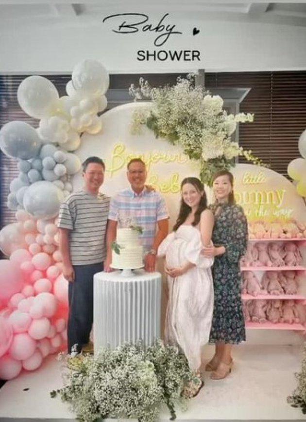 potret baby shower julia estelle © 2023 brilio.net potret baby shower julia estelle © 2023 brilio.net