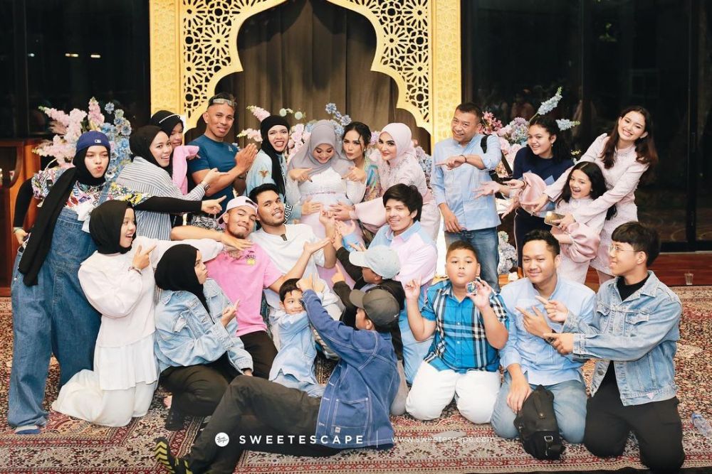 gender reveal atta dan aurel © berbagai sumber