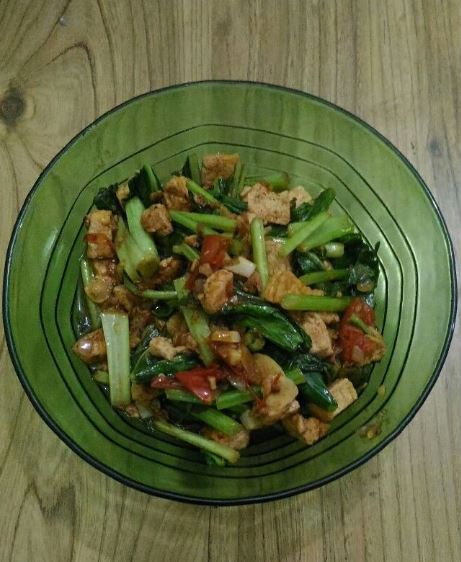 13 Resep tumis sawi hijau saus tiram, gurih, lezat, dan menggugah selera