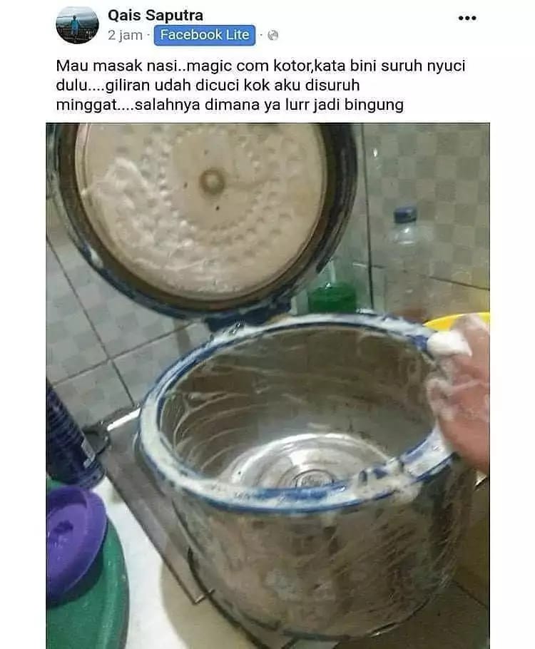 orang saat mencuci barang © berbagai sumber
