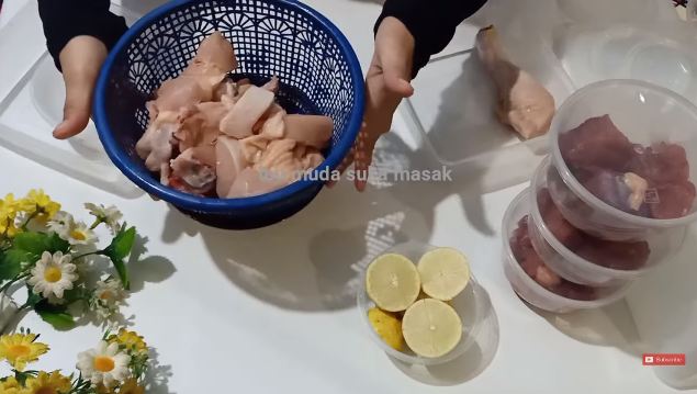 Cuma tambah 1 bahan dapur, ini trik simpan daging ayam agar tidak bau maupun basi hingga 6 bulan