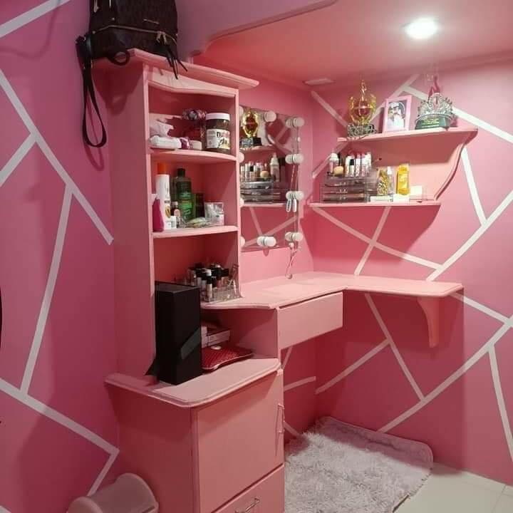 Ruangan mirip gang batako sempit disulap jadi kamar minimalis  © Facebook/Haizel Joy Cailes Salvacion