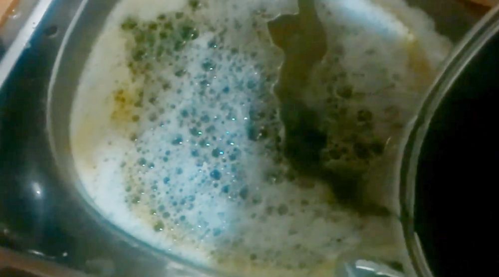 Cara mengatasi wastafel mampet tanpa soda api atau bahan kimia, cukup pakai 1 bahan