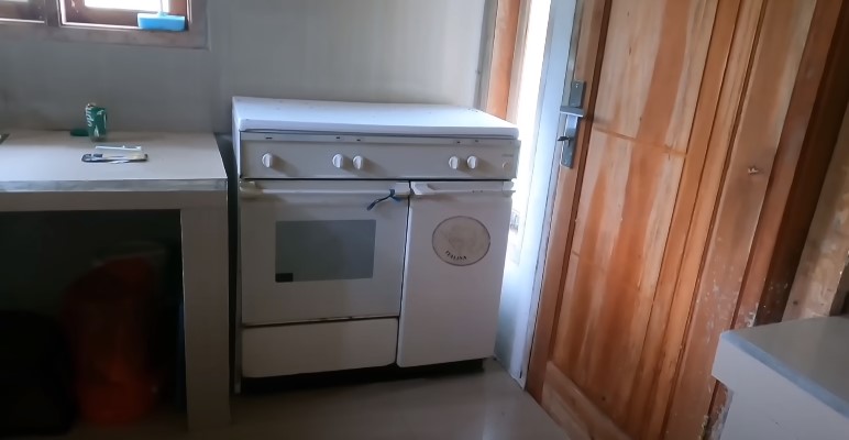 rumah bilik bambu dalamnya wow © YouTub rumah bilik bambu dalamnya wow © YouTub