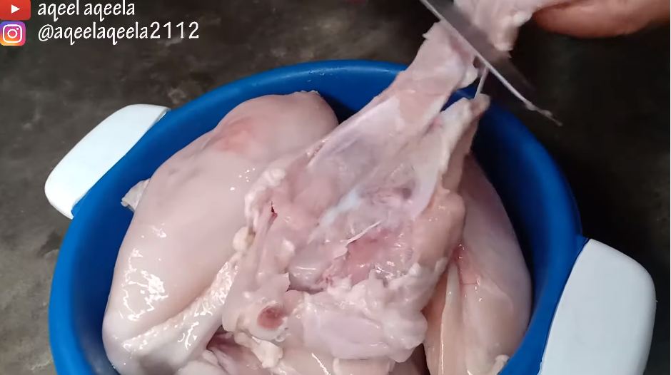 Tanpa chopper atau blender, ini trik praktis menghaluskan daging ayam
