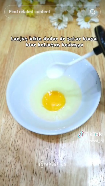 Tak usah dikocok lama, ini cara bikin telur dadar agar hasilnya glowing dan mulus