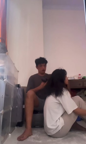 Potret kemesraan Widi Vierratale bareng kekasih © 2023 brilio.net Potret kemesraan Widi Vierratale bareng kekasih © 2023 brilio.net