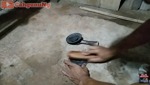 Nggak perlu panik, ini trik mudah mengatasi api kompor gas tidak stabil