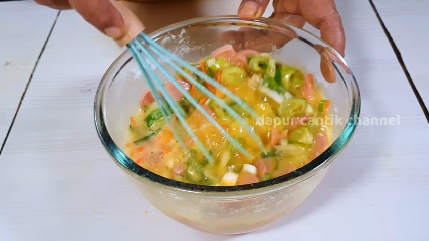 Tak perlu dikocok sampai berbusa, ini trik bikin telur dadar agar tebal dan tidak kempis seharian