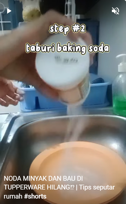Jangan cuma dicuci, begini cara menghilangkan minyak dan bau membandel di piring plastik