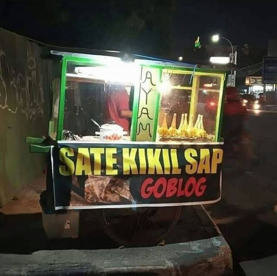 pedagang keliling ini nyeleneh © berbagai sumber