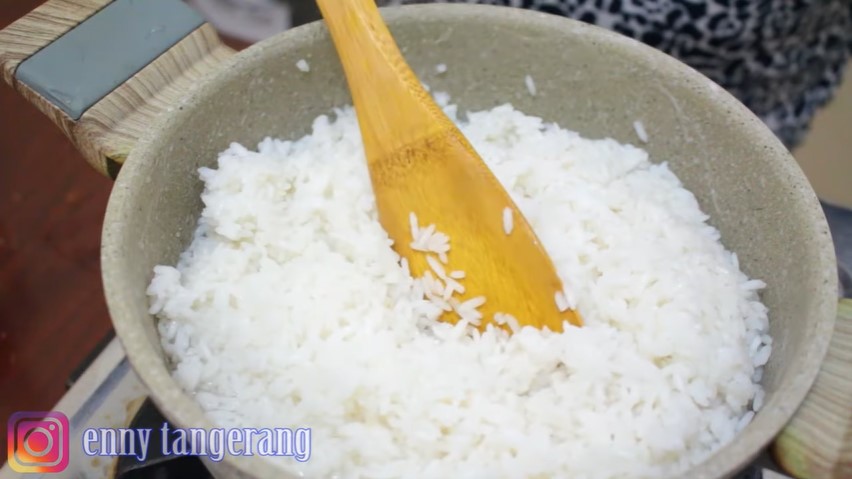 Cara sederhana menanak nasi agar rendah gula, tanpa tambahan bahan atau pakai rice cooker