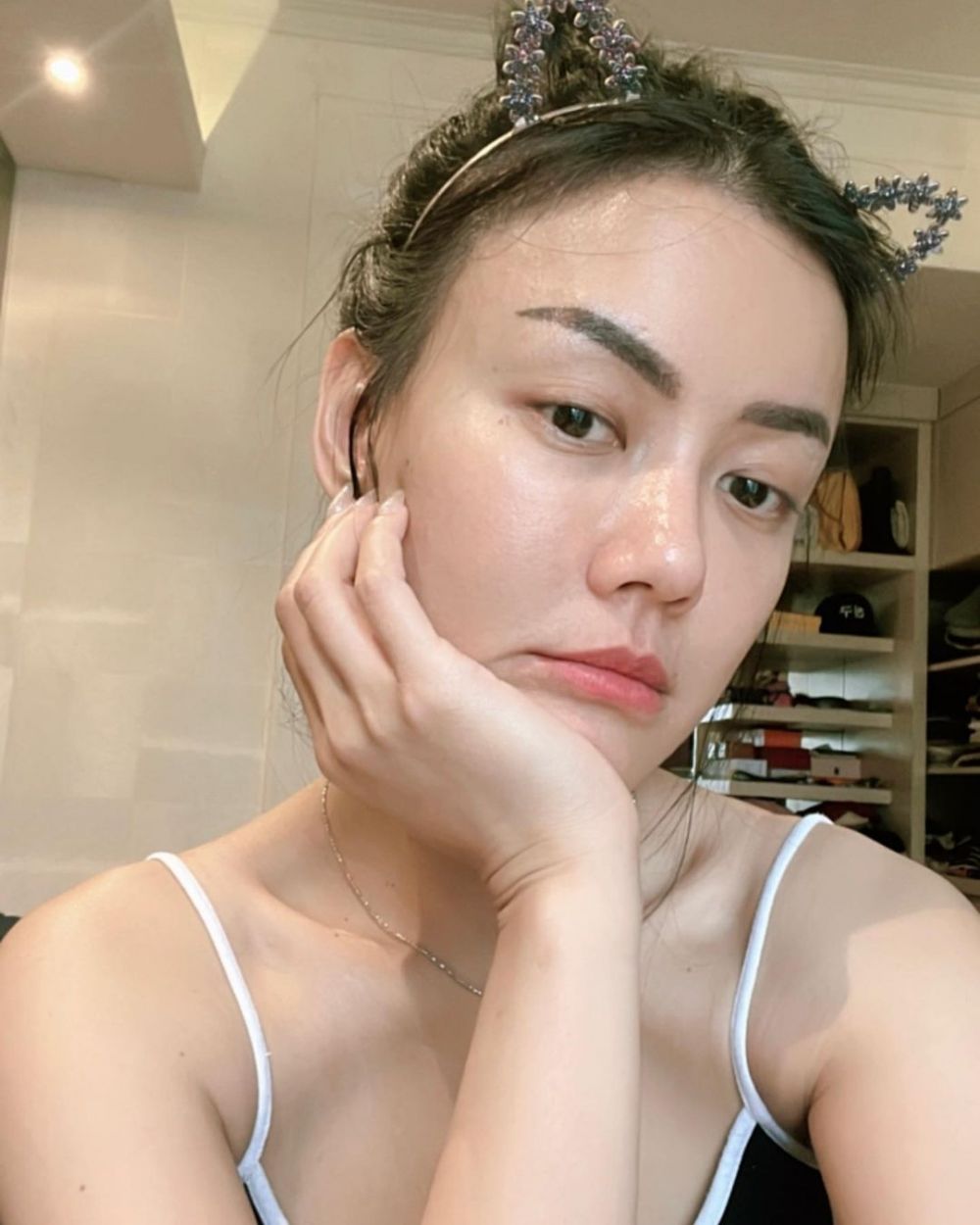 potret nita gunawan no makeup bikin salah fokus © berbagai sumber potret nita gunawan no makeup bikin salah fokus © berbagai sumber