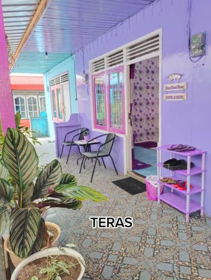 rumah panggung serba ungu © TikTok