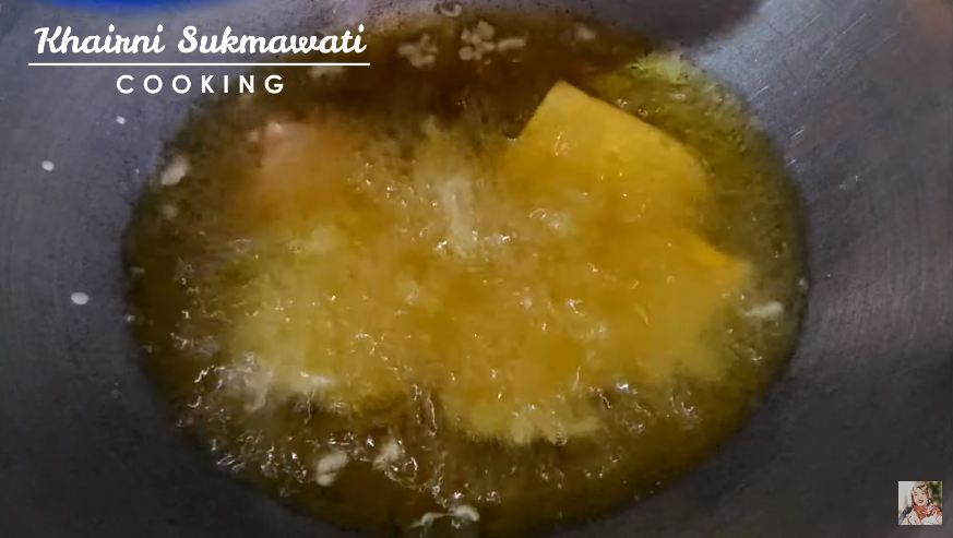 Tanpa perlu dikukus dulu, ini trik bikin ubi goreng agar hasilnya matang sempurna dan nggak berminyak