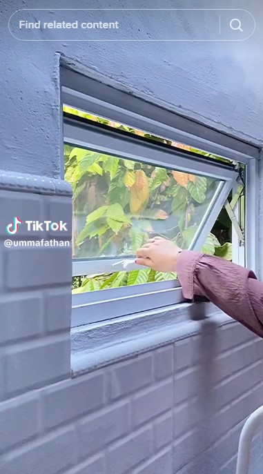 Dapur pink dinding seng jadi estetik © TikTok Dapur pink dinding seng jadi estetik © TikTok