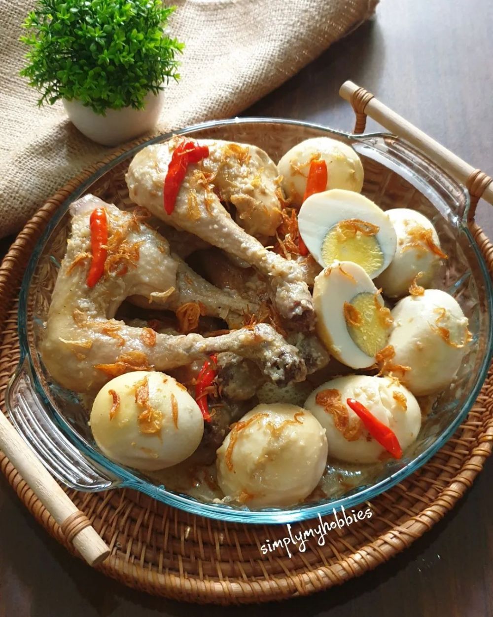 15 Resep olahan ayam dan telur, lezat, istimewa, dan mudah dibuat