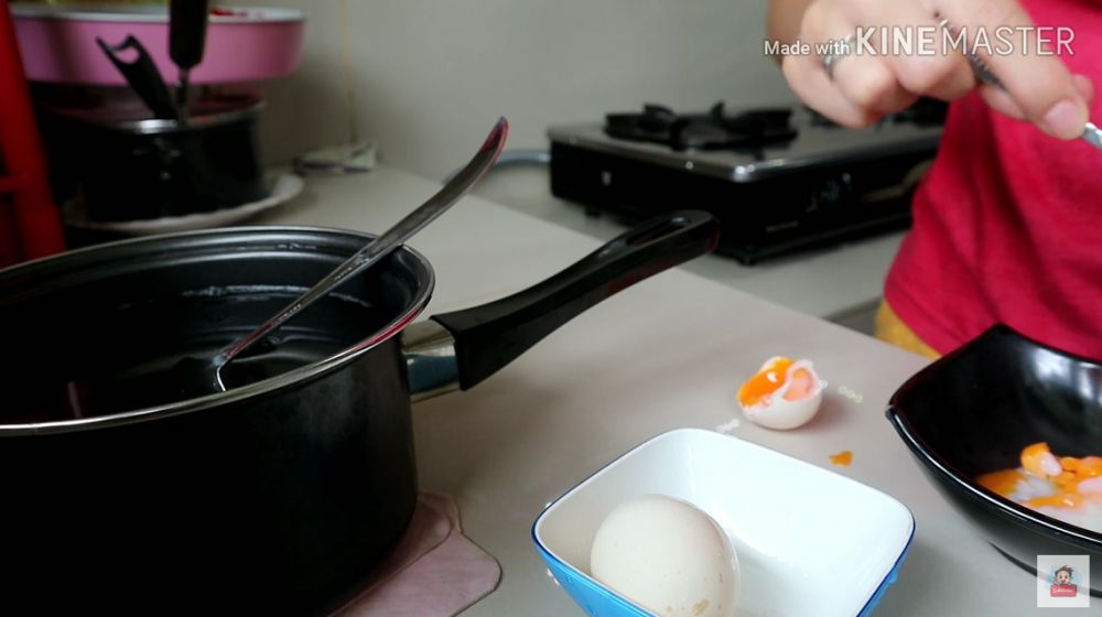 Cara simpel masak telur ayam kampung agar hasilnya setengah matang dan bertekstur lembut
