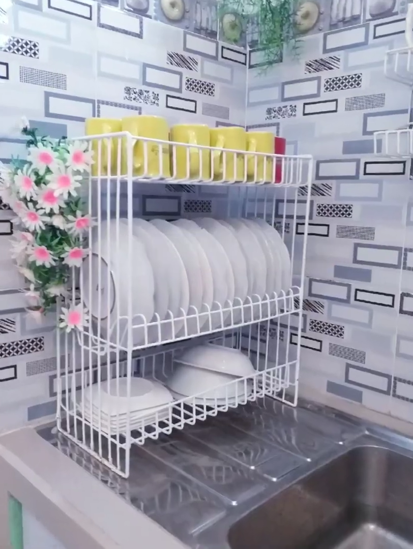 Bukan pakai pasta gigi, ini cara praktis hilangkan karat di rak piring