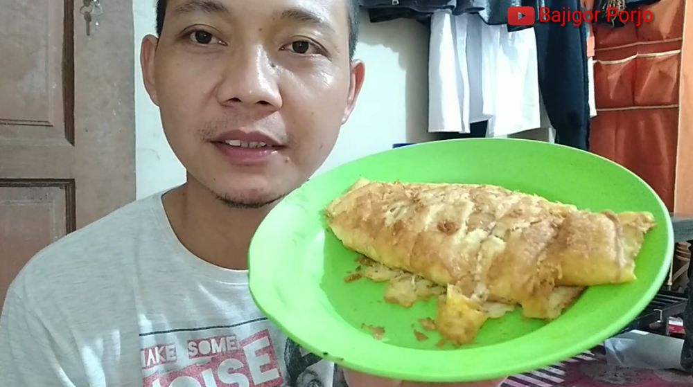 Trik membuat telur dadar agar makin tebal tanpa tepung terigu, cukup tambahkan 1 bahan
