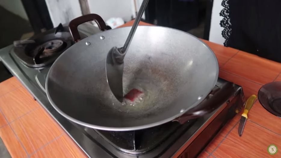 Nggak perlu digoreng, ini cara bikin sambal terasi supaya tak langu dan nggak cepat basi