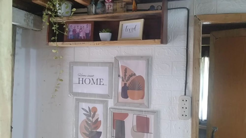 rumah bambu interiornya mirip villa estetik © YouTube/Mrs Nicole Fietas