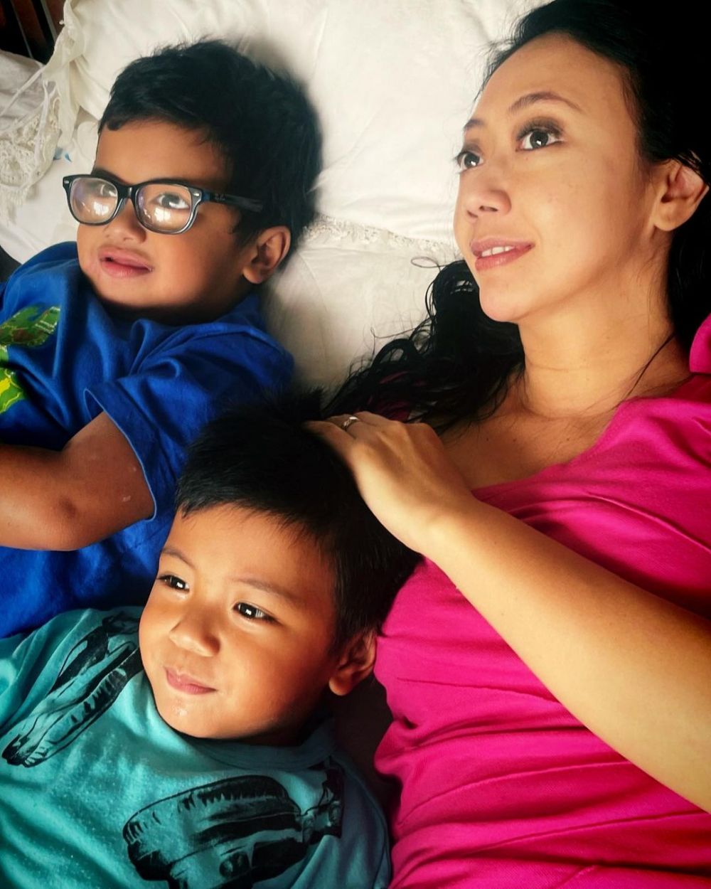 Potret kebersamaan Asri Welas dan Putra keduanya yang idap penyakit langka © 2023 brilio.net Potret kebersamaan Asri Welas dan Putra keduanya yang idap penyakit langka © 2023 brilio.net