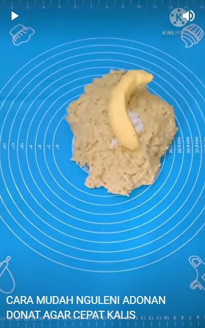 Cara mudah menguleni adonan donat agar cepat kalis walau tanpa mixer