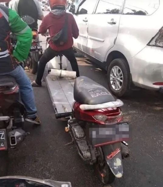 Potret kocak modifikasi motor Berbagai sumber