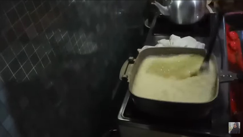 Cara jitu bikin lontong yang empuk dan tak cepat mengeras meski tanpa dibungkus daun atau plastik